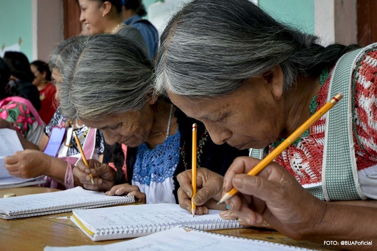 Alfabetización en Bolivia