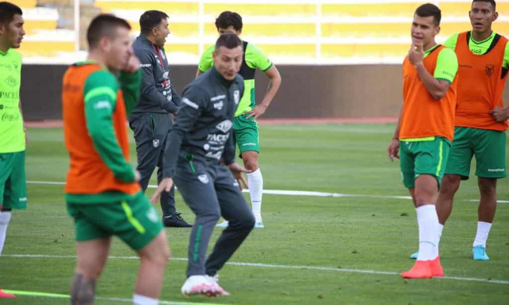 Juveniles de la selección boliviana para enfrentar Ecuador