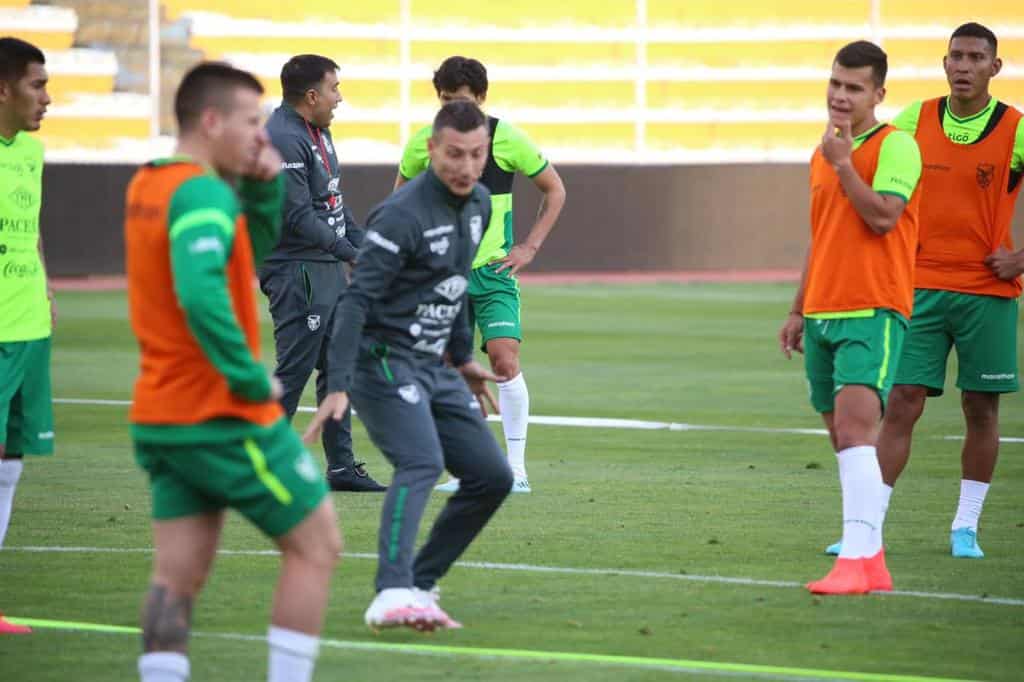 Juveniles de la selección boliviana para enfrentar Ecuador