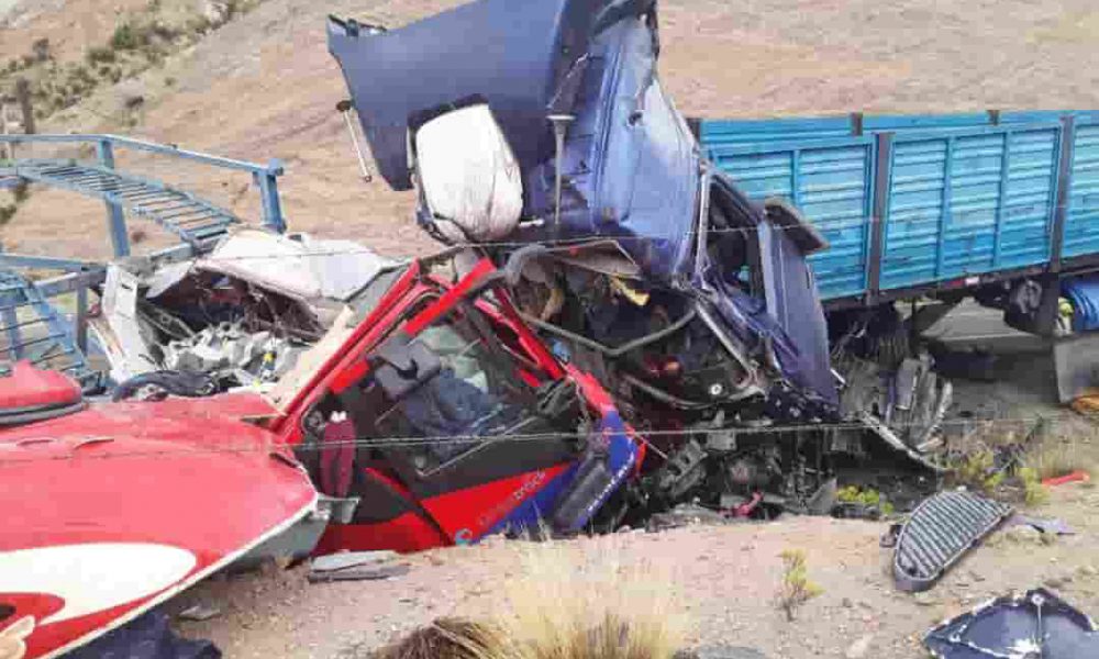 Accidente en carretera patacamaya deja 4 fallecidos
