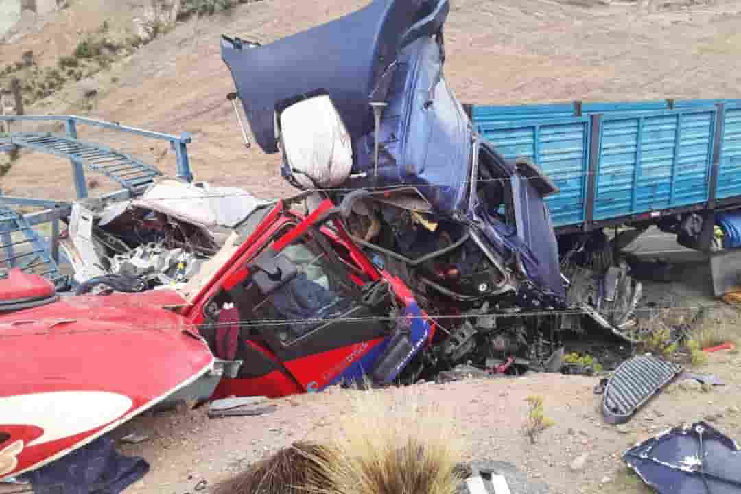 Accidente en carretera patacamaya deja 4 fallecidos