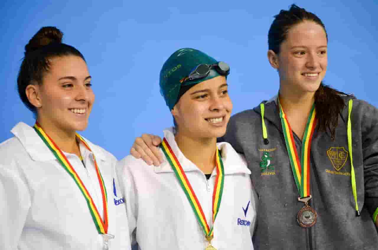 Bolivianos Sudamericano Absoluto de Natación en Buenos Aires