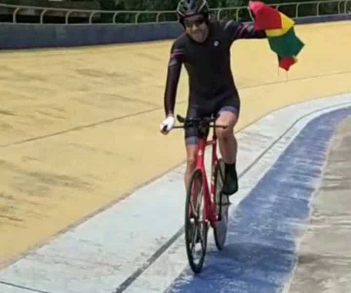 Ciclista Nijland rompe el récord nacional en Bolivia