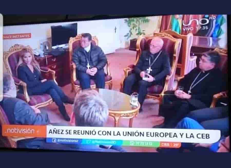 Reunión de Añez con la iglesia durante el Golpe