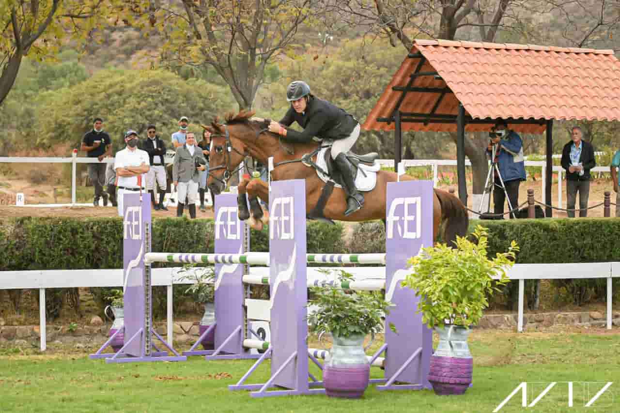 Fernando Bedoya ganador copa FEI