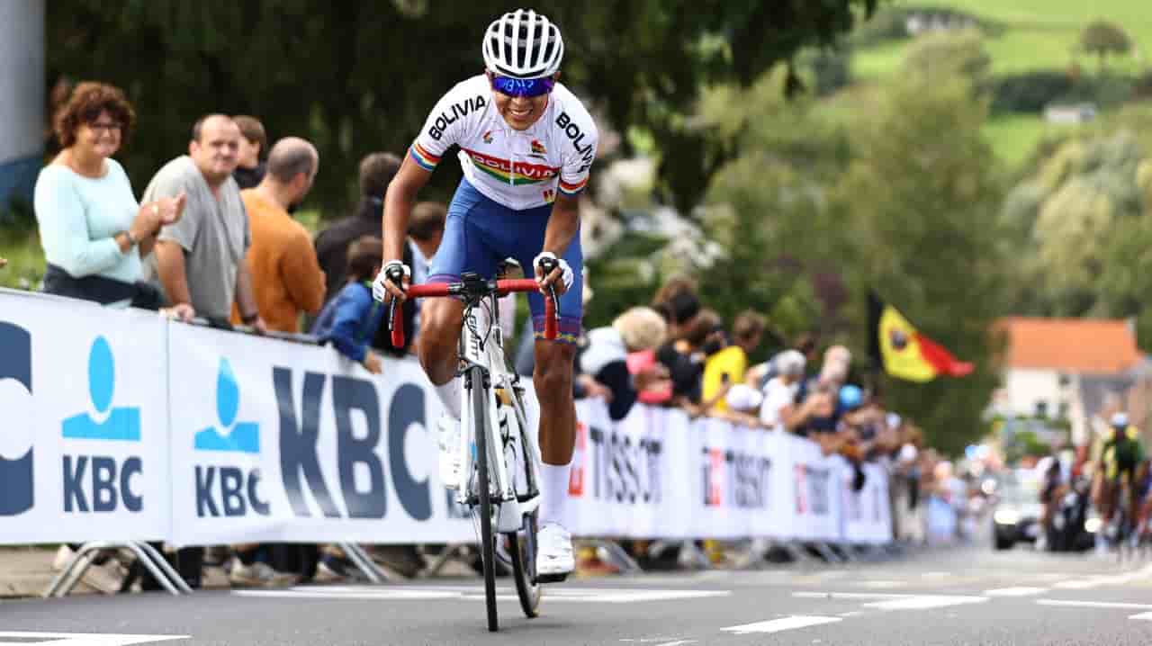 Ciclistas bolivianos