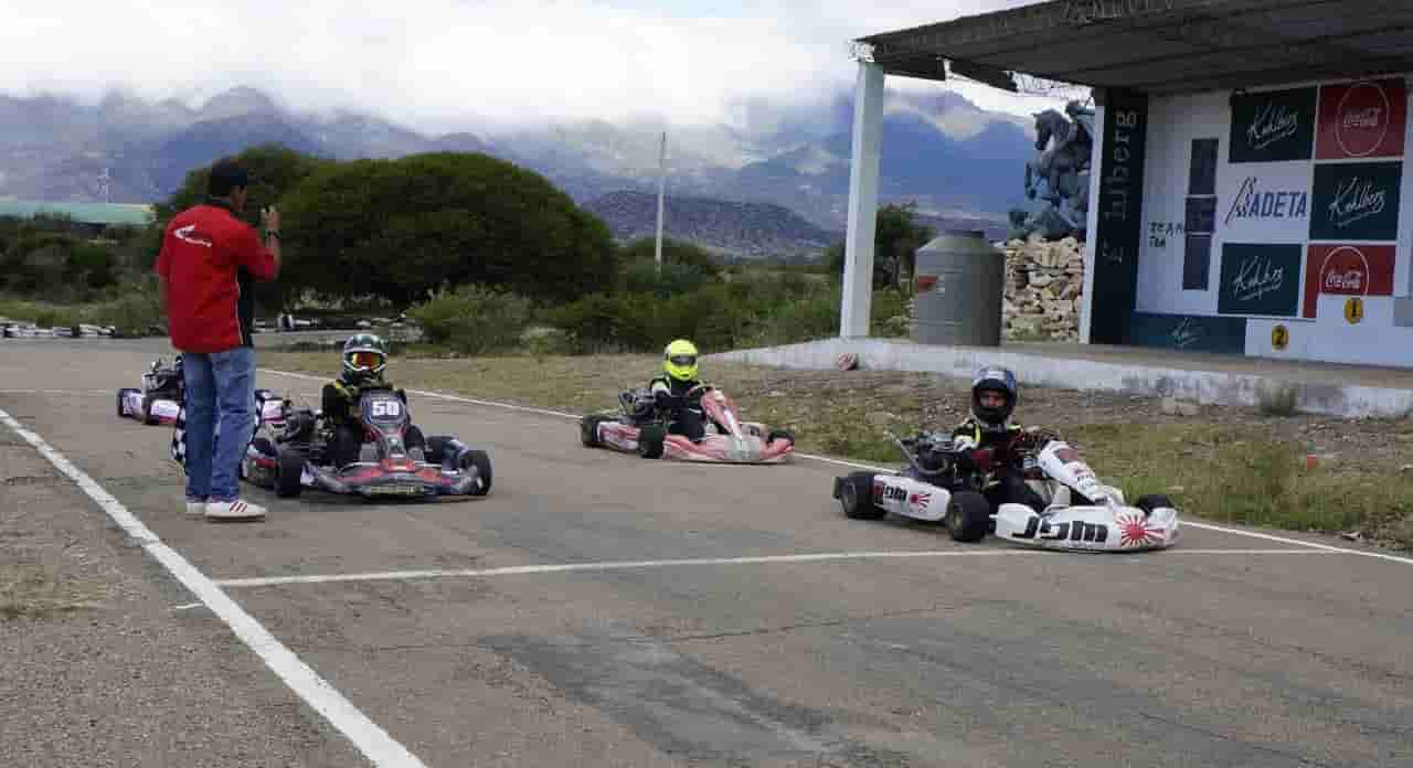 Pilotos bolivianos de Karting