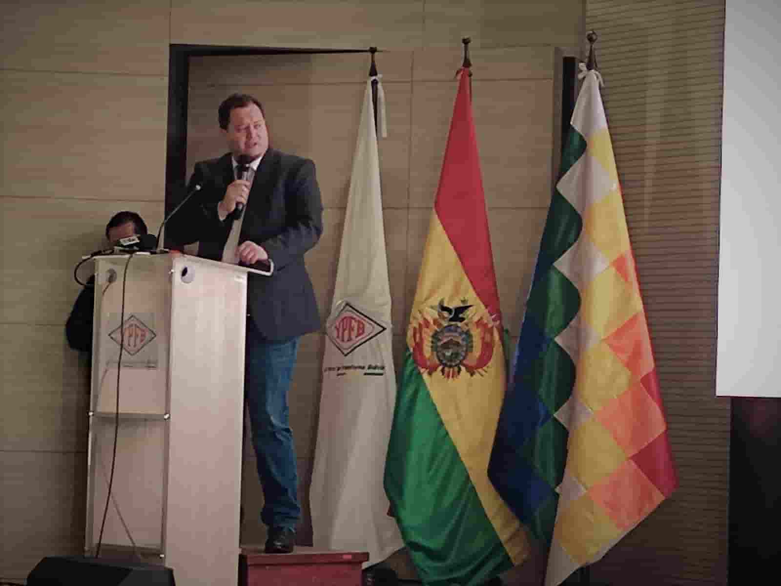Presidente de YPFB, Armin Dorgathen