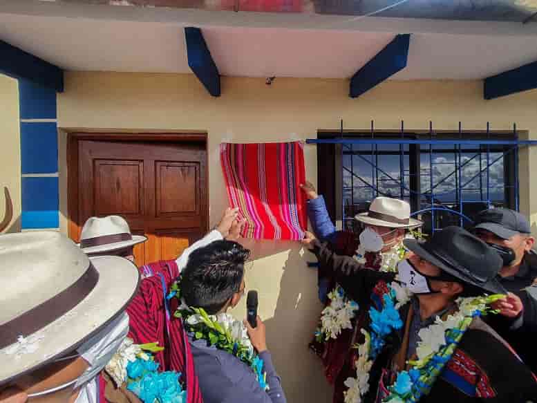 Entrega de viviendas en Oruro