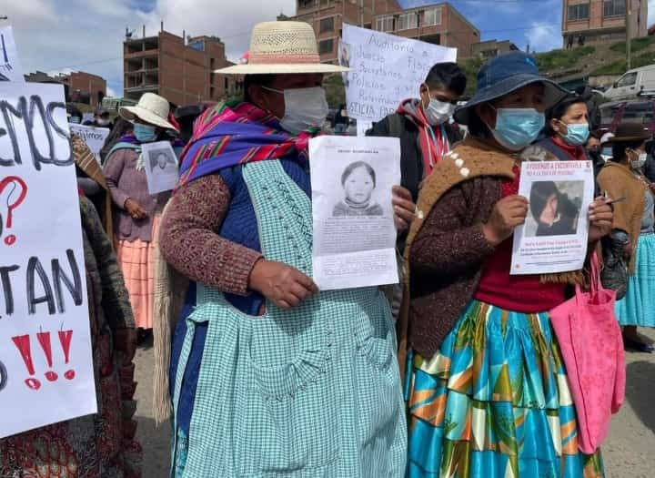 Marcha de mujeres en Bolivia