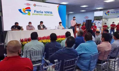 Feria a puertas abiertas de YPFB