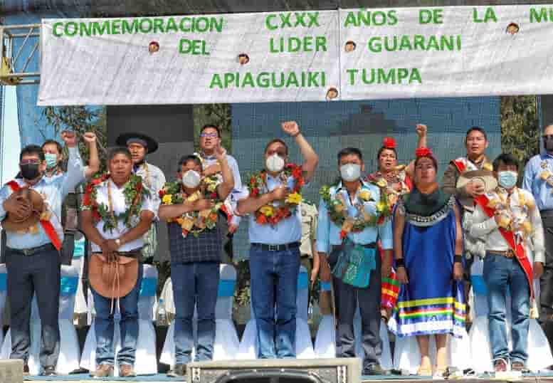 Homenaje al líder guaraní Apiaguaiki Tüpa