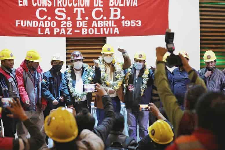 Trabajadores en Construcción