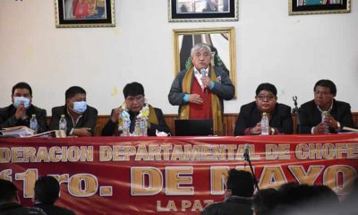 choferes y Alcalde de La Paz
