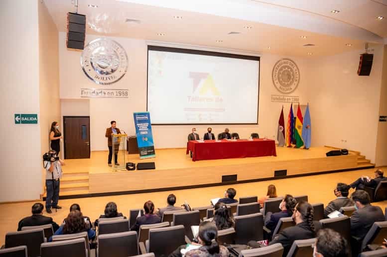 Seminario de gobierno y Universidades Privadas