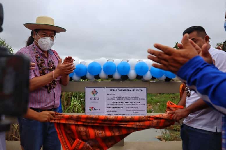 Arce entrega obras en Cobija