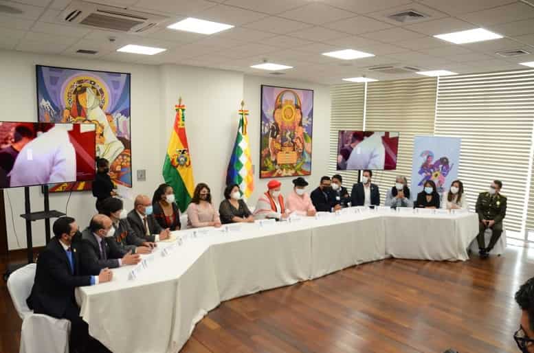 Reunión de comisión de revisión