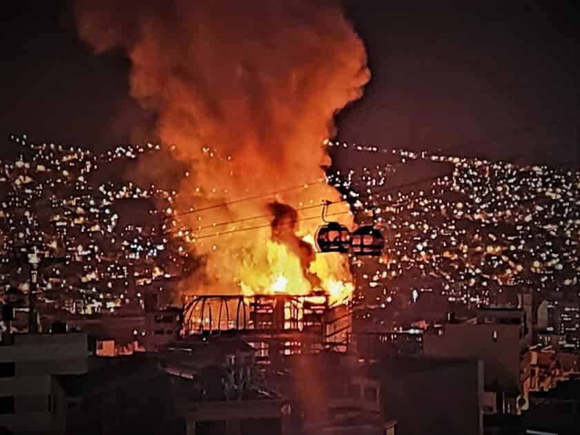 Incendio en edificio en La Paz