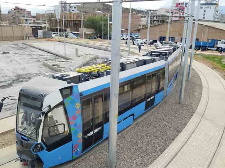 Tren metropolitano