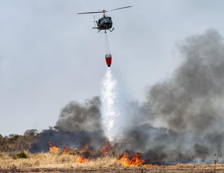 Helicóptero contra incendios