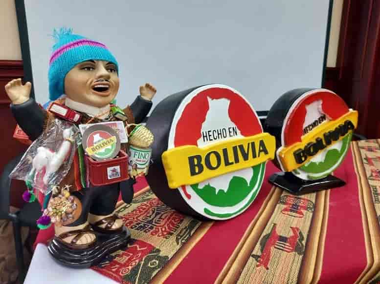 alcancía del sello Hecho en Bolivia