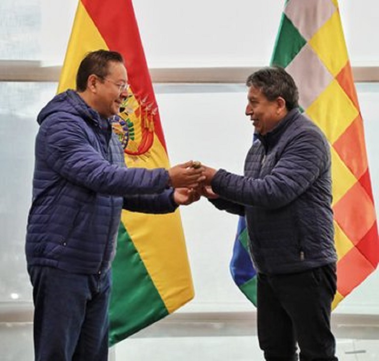 Autoridades bolivianas