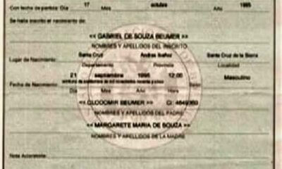 Certificado de nacimiento falso