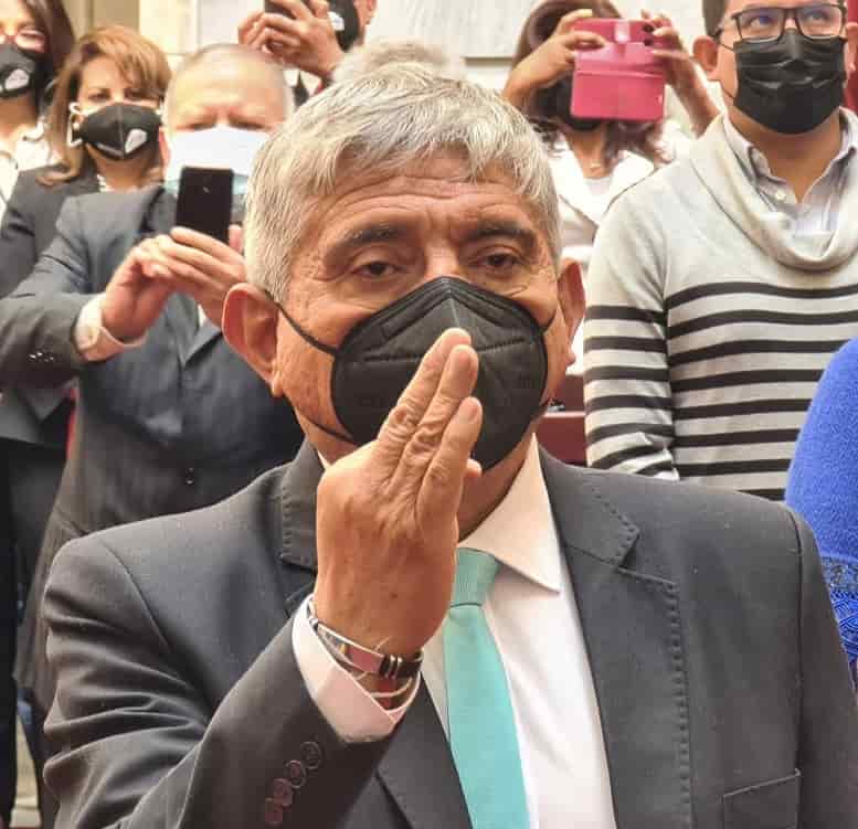 Arias denunciado por falsedad ideológica