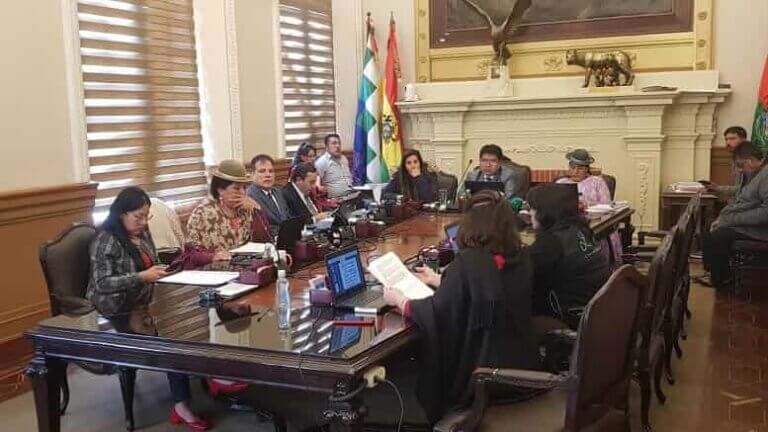 Sesiona para elegir nueva directiva