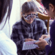 Entregó lentes y placas dentarias