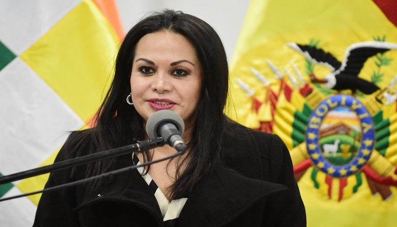 exministra de Comunicación, Roxana Lizárraga
