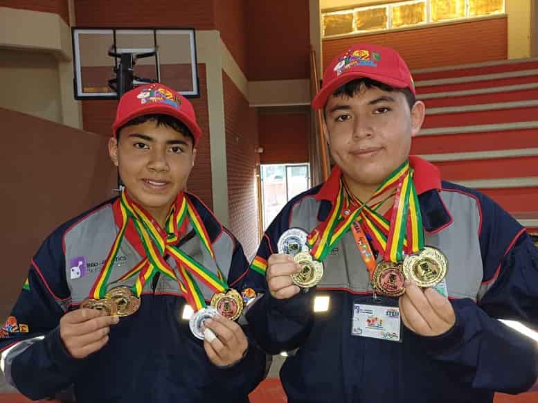 campeones de robótica
