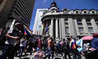 marchistas que esperan su audiencia cautelar